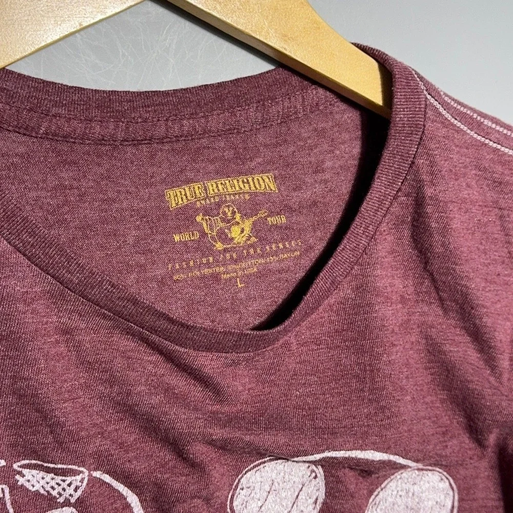 True Religion Graphic T Shirt Mens‎ Size Large Heather Maroon Sportswear